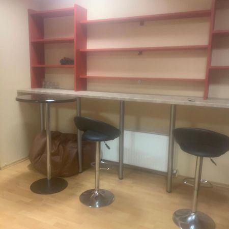 Escobars Backpackers Hostel Riga Ngoại thất bức ảnh