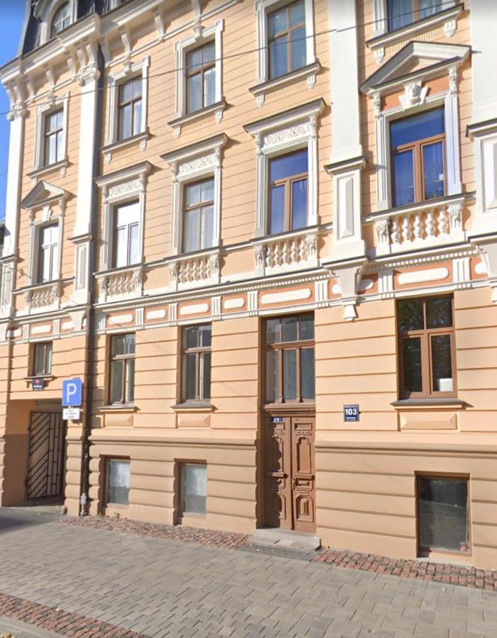 Escobars Backpackers Hostel Riga Ngoại thất bức ảnh