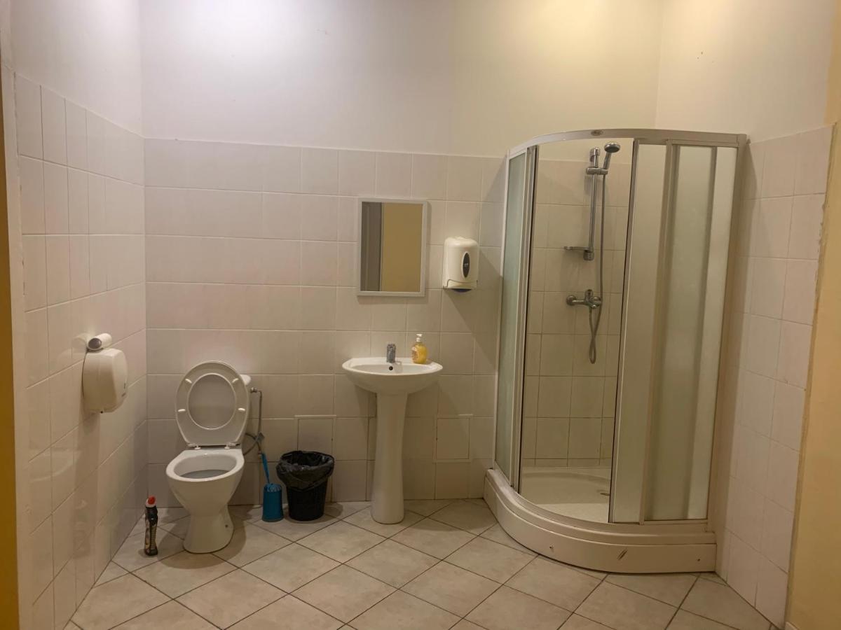 Escobars Backpackers Hostel Riga Ngoại thất bức ảnh