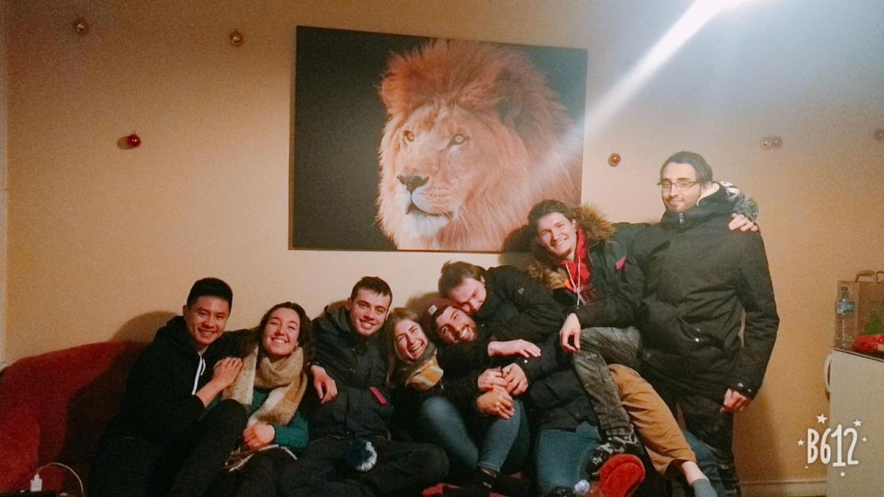 Escobars Backpackers Hostel Riga Ngoại thất bức ảnh